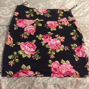 Floral mini skirt